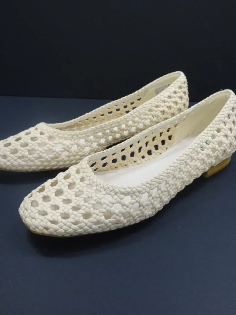 TOMS Ivory Woven Ballet Flats - Size 9.5